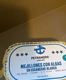 Mejillones con algas en escabeche blanco